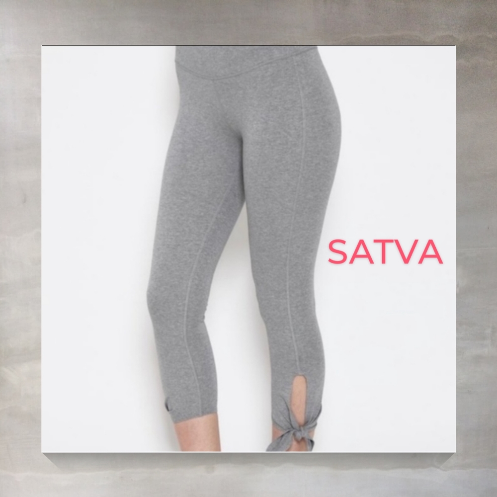 NWT SATVA Unity Cropped Yoga Leggings